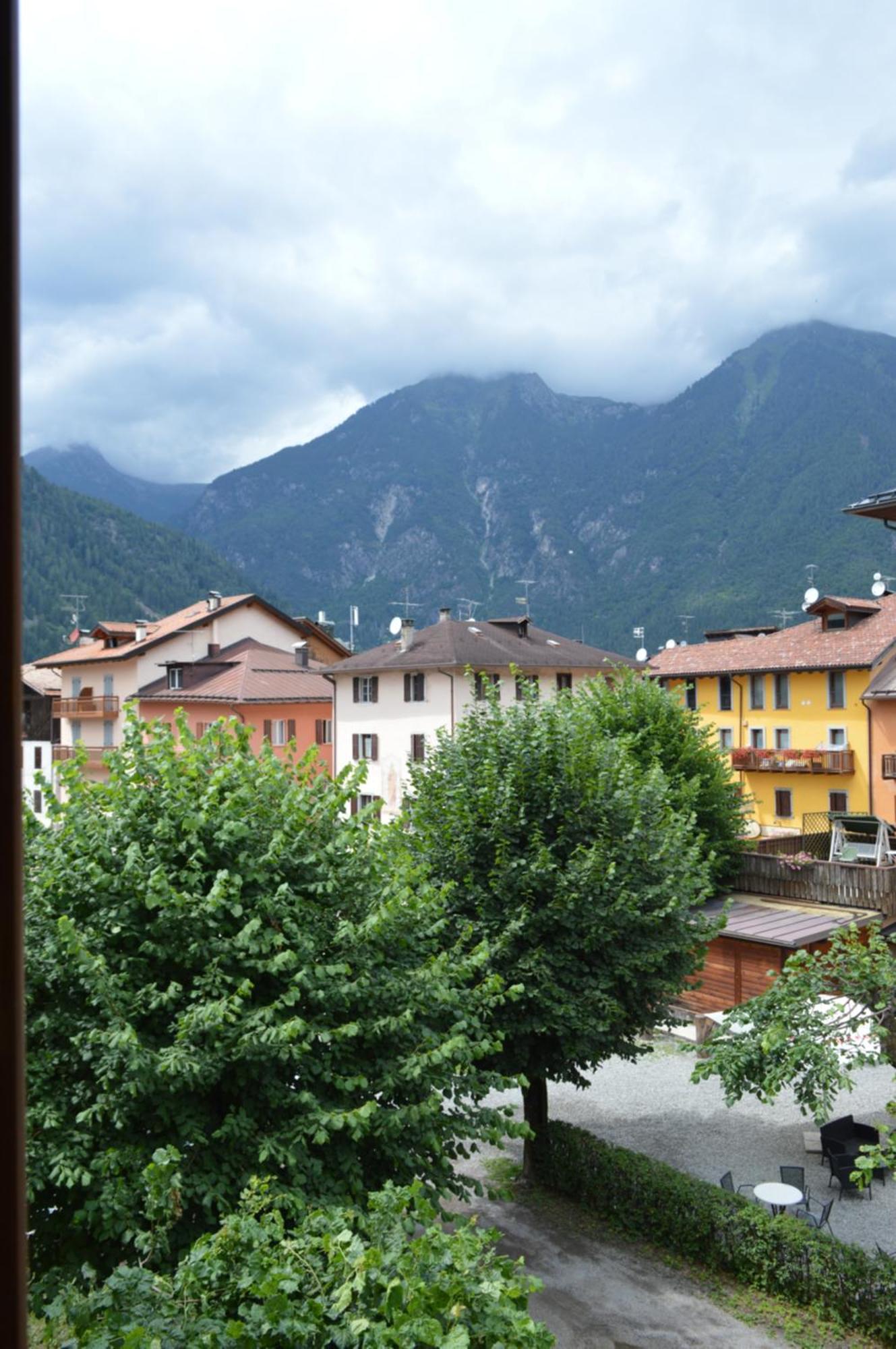 Hotel Wanda Pinzolo Exterior foto